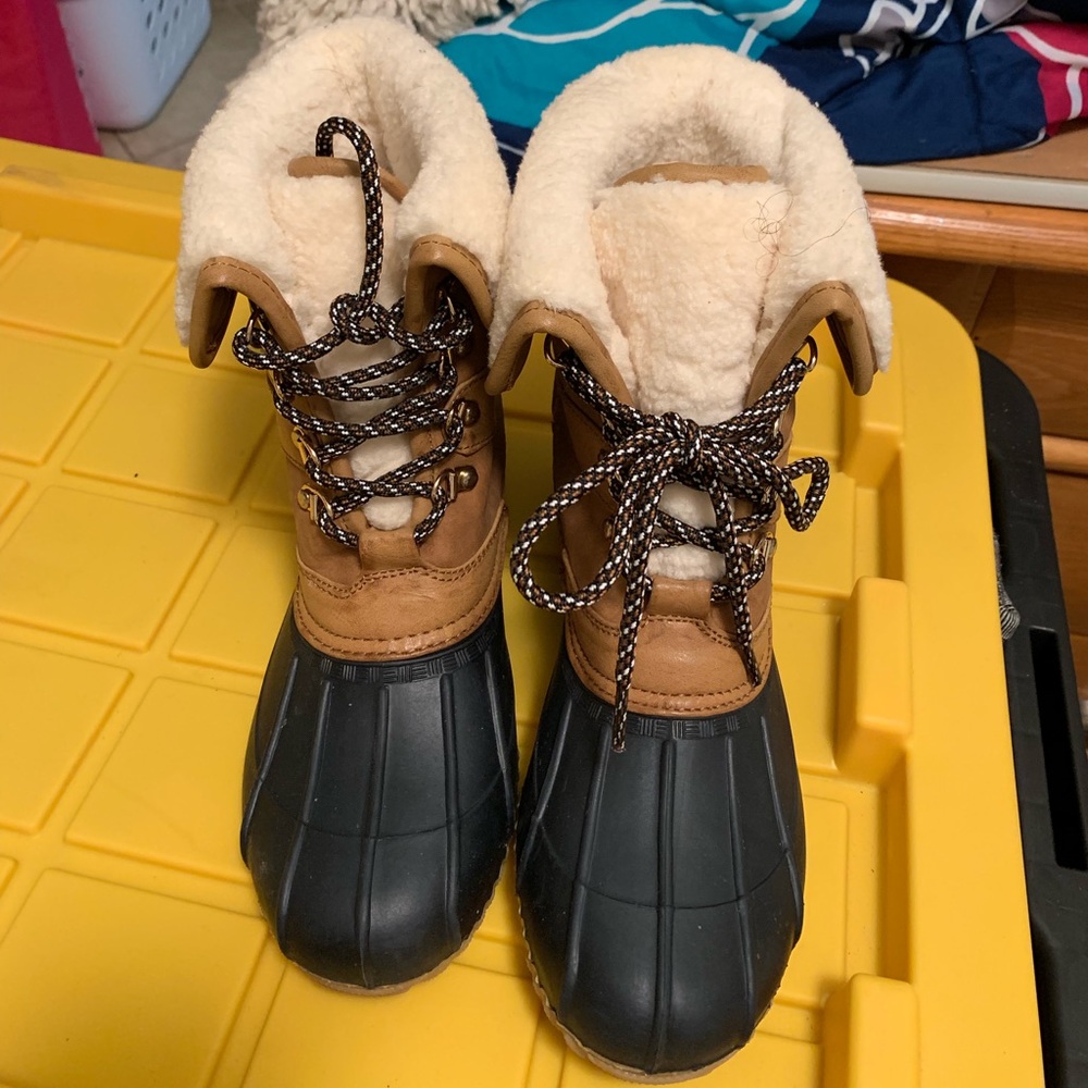 Tommy Hilfiger winter snow boots